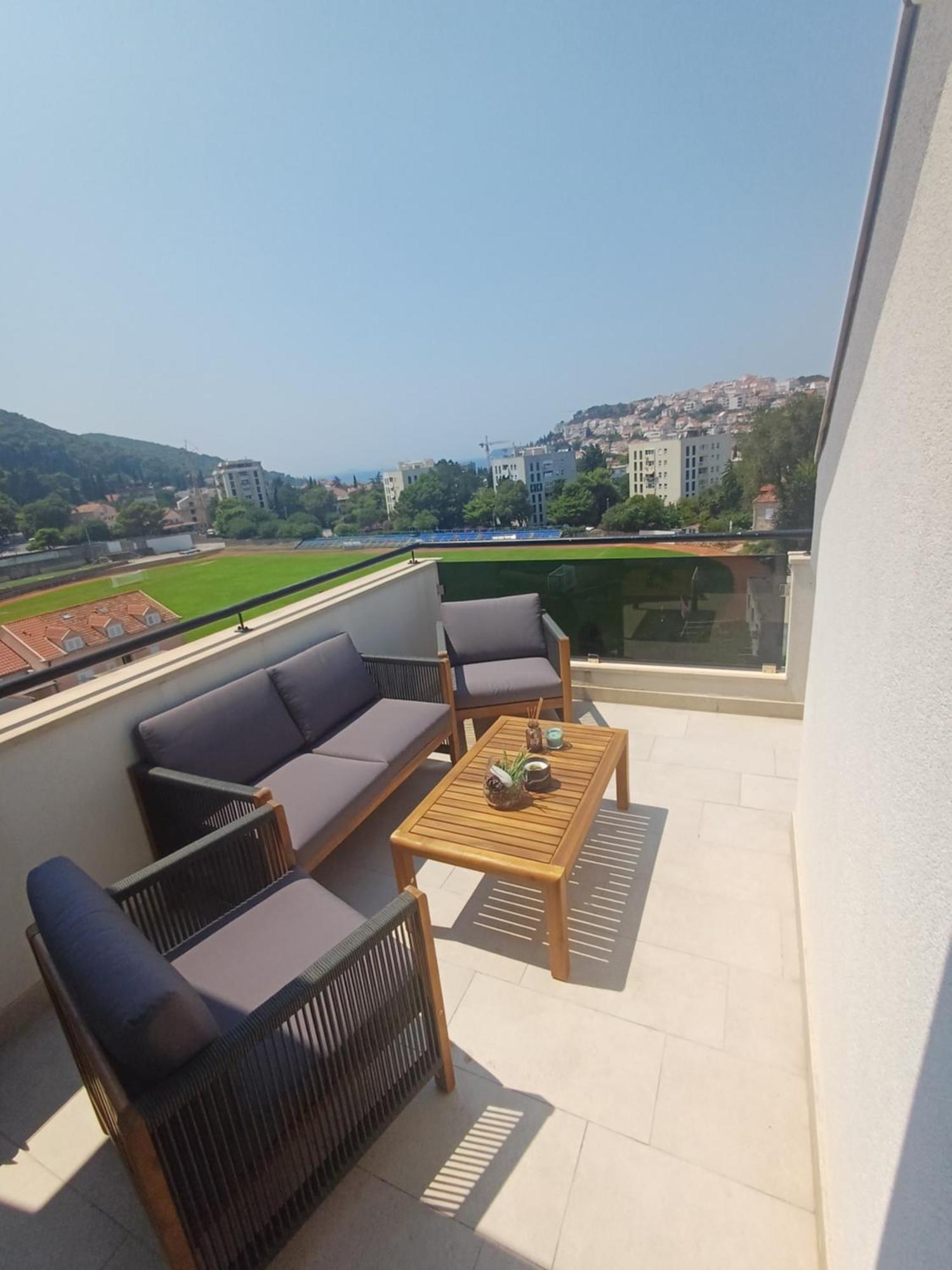 Mak & Lux - Sea & Sunset View Apartment *